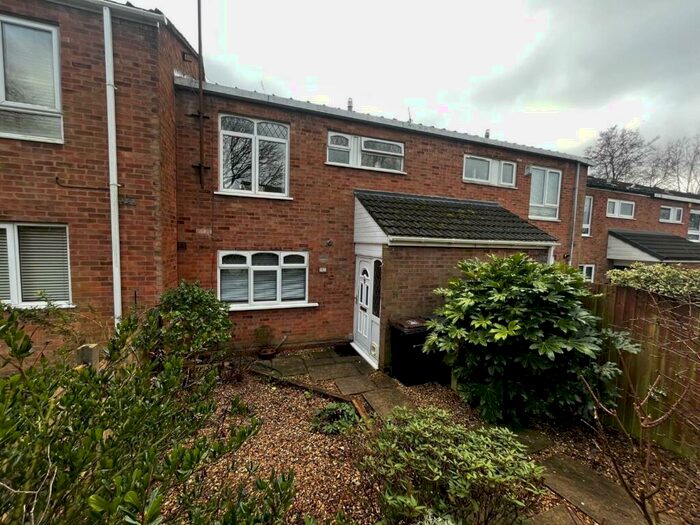 3 Bedroom Terraced House To Rent In Cadnam Close, Birmingham, B17