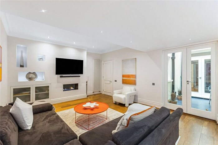 2 Bedroom Flat For Sale In Stanhope Gardens, London, SW7