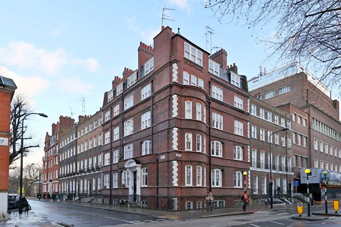 3 Bedroom Flat To Rent In Handel Street, Bloomsbury, WC1N