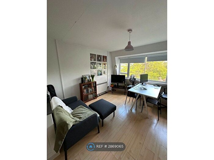 2 Bedroom Flat To Rent In Mycenae Road, London, SE3