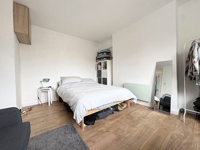 Studio To Rent In The Green, Rochester Terrace, Camden, NW1