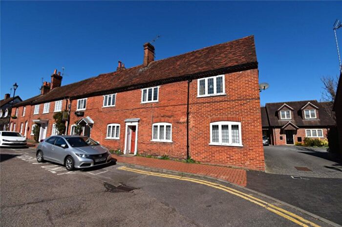 4 Bedroom End Of Terrace House To Rent In Rose Street, Wokingham, Berkshire, RG40
