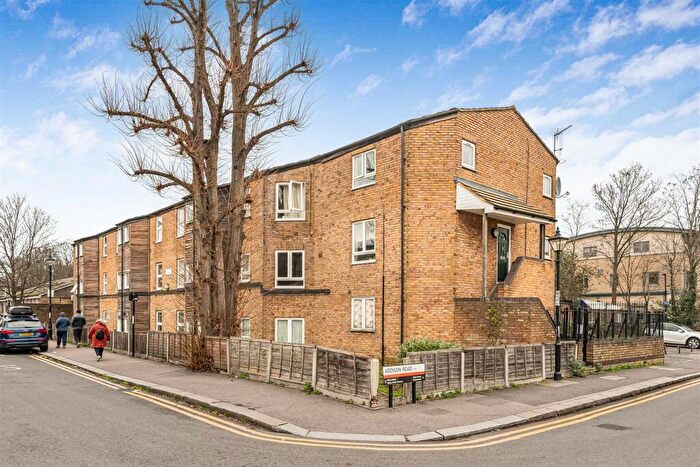 2 Bedroom Flat For Sale In Shirley Close, Addison Road, Walthamstow, London, E17