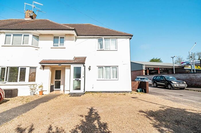 2 Bedroom Flat For Sale In High Street, Sutton Courtenay, OX14