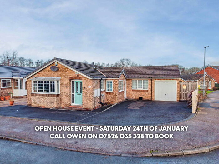 3 Bedroom Detached Bungalow For Sale In Parkhead Close, Royston, Barnsley, S71