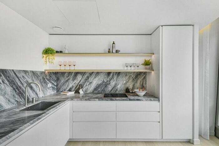 2 Bedroom Flat To Rent In The Broadway, London, SW1H