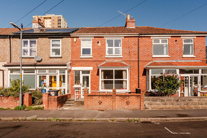 3 Bedroom Terraced House For Sale In Mascot Road, Bedminster, Bristol, BS3