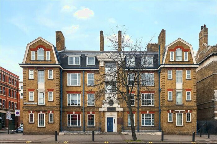 1 Bedroom Flat To Rent In Cambridge Court, Cambridge Heath Road, London, E2