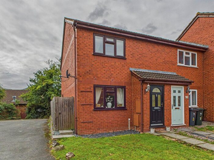 2 Bedroom End Terrace House For Sale In Seymour Court, Malvern, WR14