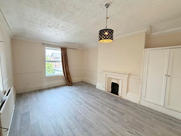 1 Bedroom Studio To Rent In Pownall Garden, Hounslow, TW3