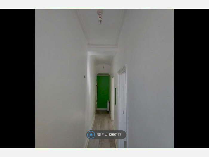 2 Bedroom Maisonette To Rent In Hythe Rd, Croydon, CR7