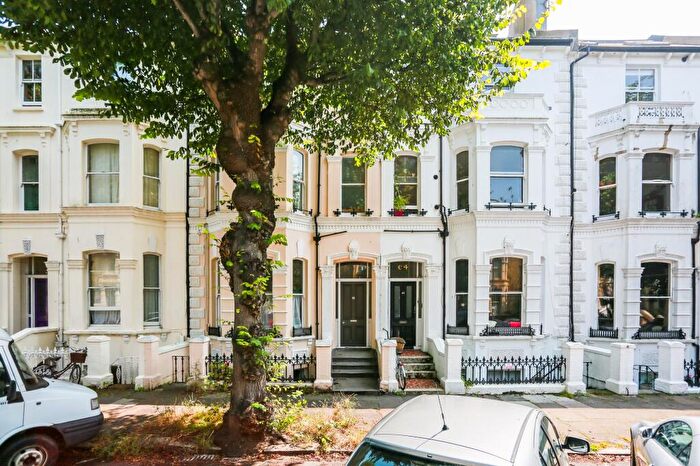 2 Bedroom Flat To Rent In Tisbury Road, Hove, BN3