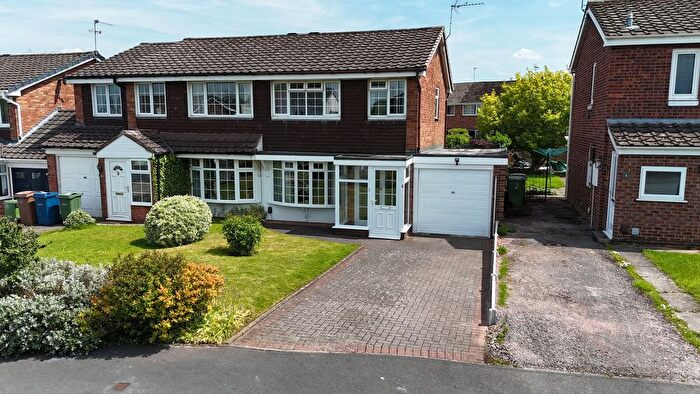 3 Bedroom Semi-Detached House For Sale In Newlands Close, Stone, ST15
