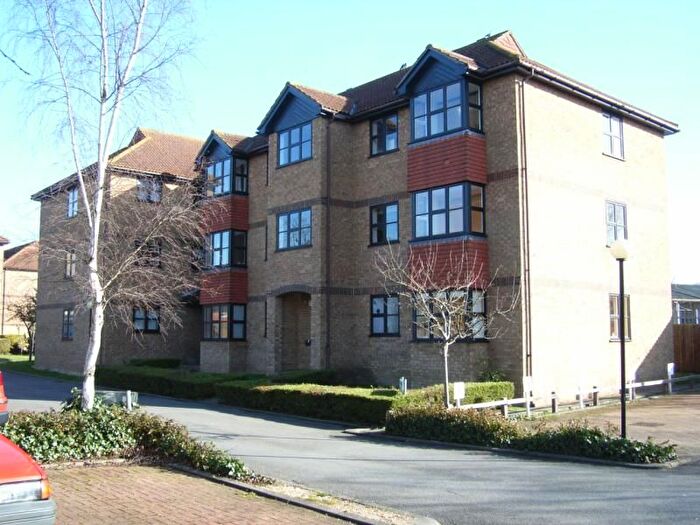 1 Bedroom Flat To Rent In Swan Court, Mangles Road, Guildford, GU1