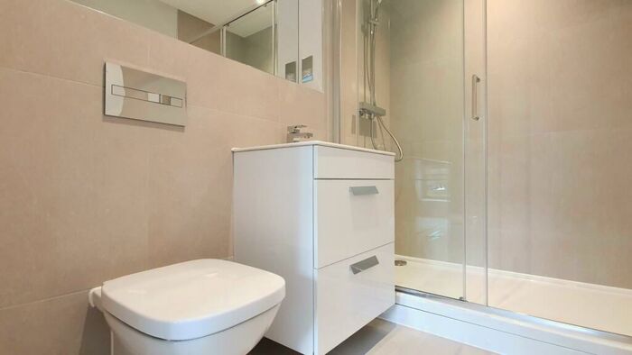 2 Bedroom Apartment To Rent In Pump House, Badgers Walk, Broxbourne, EN10
