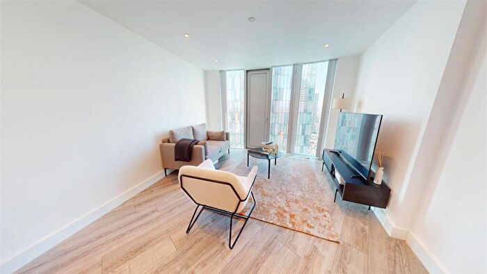 1 Bedroom Apartment For Sale In Thr, Silvercroft Street, Manchester, EE60