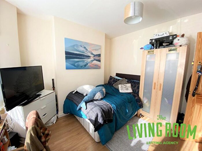 4 Bedroom House To Rent In Lisvane Street, Cathays, Cardiff, CF24