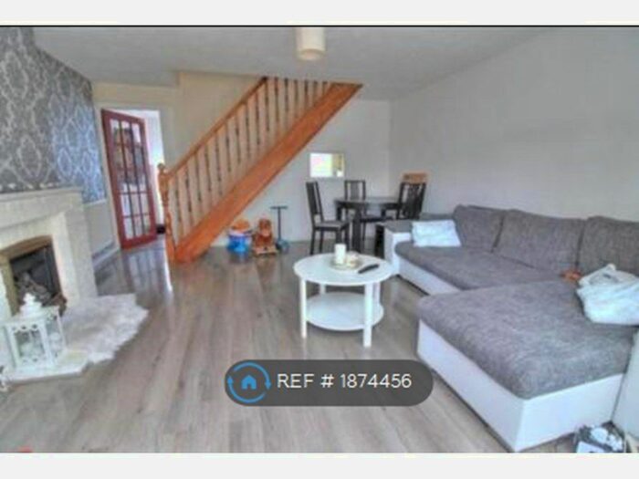 2 Bedroom Terraced House To Rent In Dorel Close, Luton, LU2