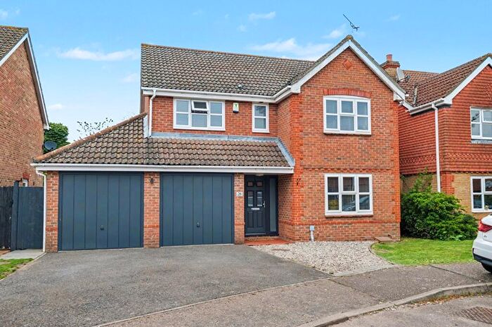 4 Bedroom Detached House For Sale In Pavitt Meadow, Galleywood, Chelmsford, CM2