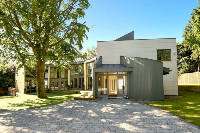 5 Bedroom Detached House To Rent In Peppard Lane, Henley-on-Thames, Oxfordshire, RG9