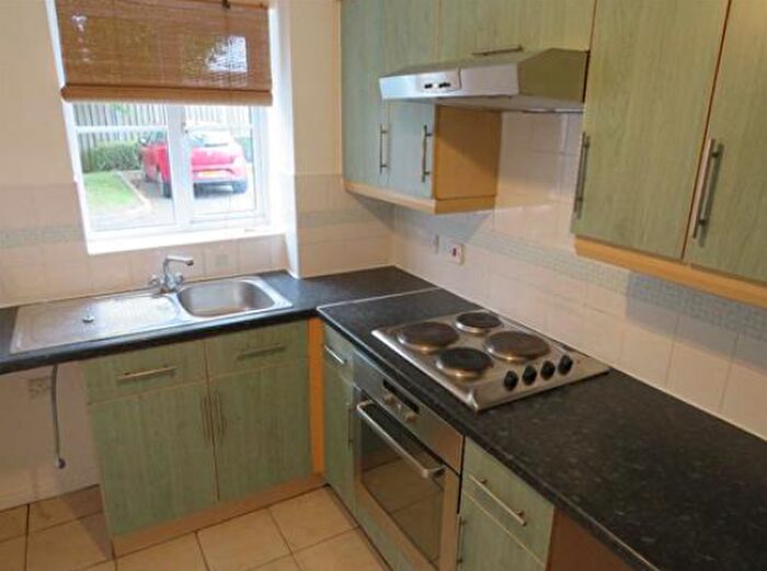 2 Bedroom Apartment To Rent In Princes Gate, West Bromwich, West Midlands, B70