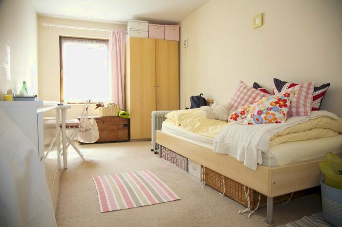 1 Bedroom Flat To Rent In Alexandra Road, London, SW19