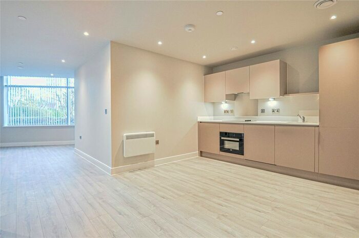 1 Bedroom Flat To Rent In Wokingham Road, Bracknell, Berkshire, RG42