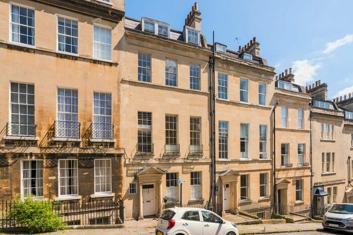 1 Bedroom Flat To Rent In Park Street, Bath, BA1