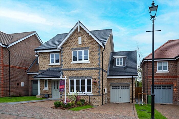 5 Bedroom Detached House For Sale In Leopard Lane, Purley On Thames, Reading, RG8