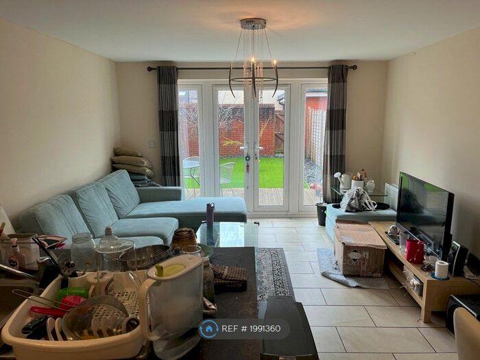 4 Bedroom End Of Terrace House To Rent In Latimer Close, Bristol, BS4