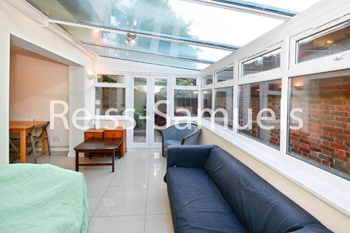 5 Bedroom End Of Terrace House To Rent In Barnfield Place, London, E14