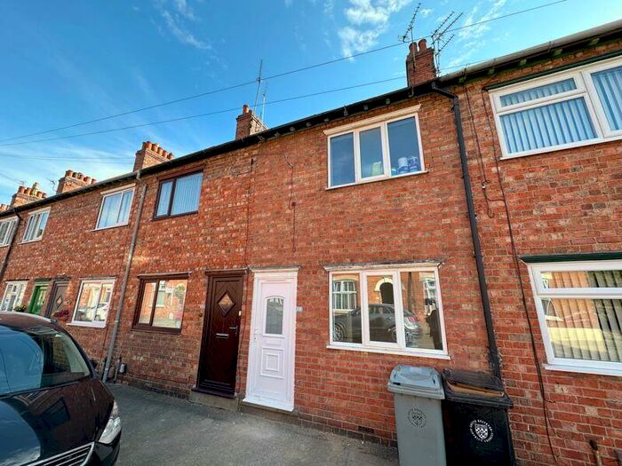 4 Bedroom Terraced House To Rent In Tyndal Road, Grantham, NG31