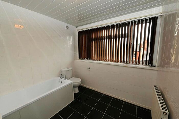 2 Bedroom Terraced House To Rent In Autumn Street, Hyde Park, Leeds, LS6