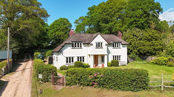 4 Bedroom Detached House For Sale In Mockbeggar, Ringwood, BH24