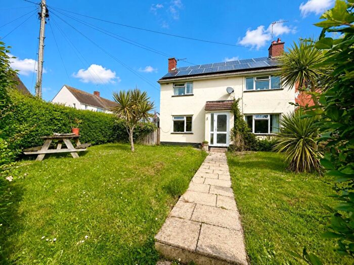 3 Bedroom Semi-Detached House For Sale In Wilcocks Road, Exeter, EX4