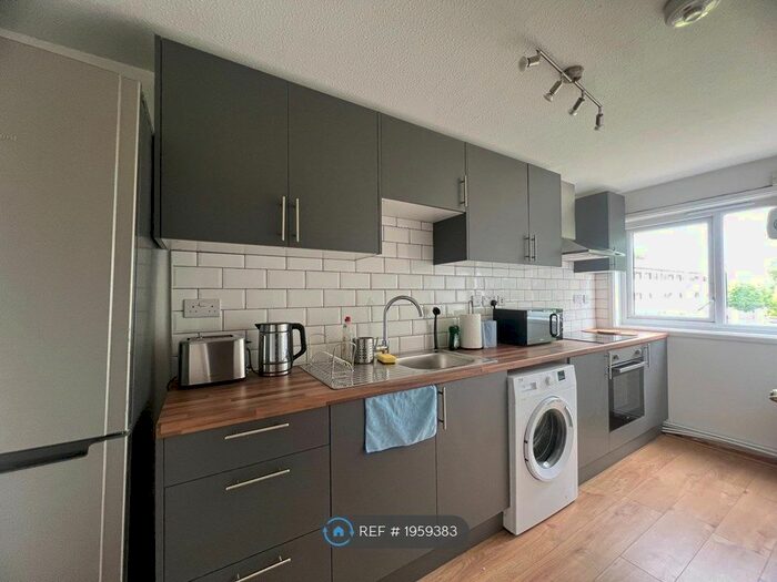 1 Bedroom Flat To Rent In Tenterden Road, London, N17