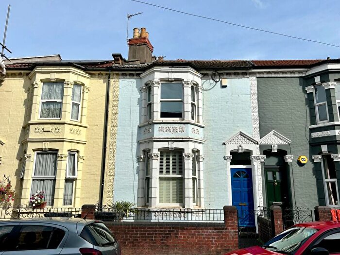 3 Bedroom House For Sale In Albion Road, Bristol, BS5
