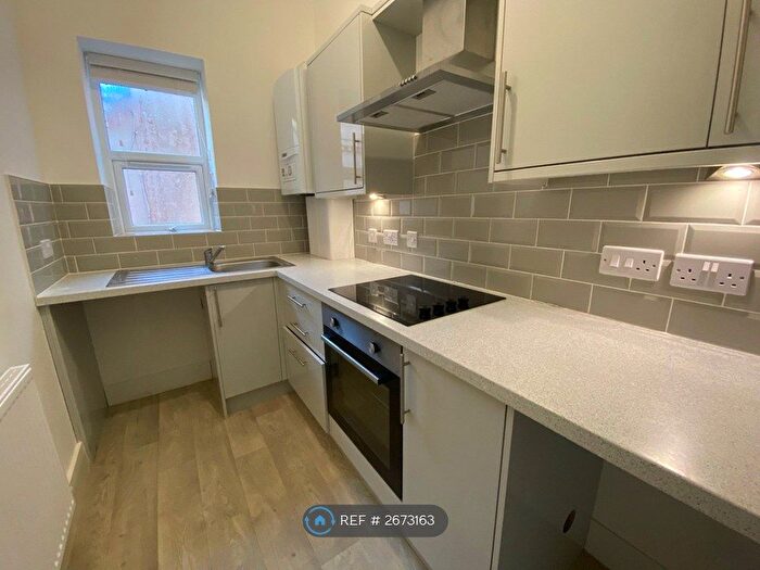 1 Bedroom Flat To Rent In Fernwood Court, Bournemouth, BH1