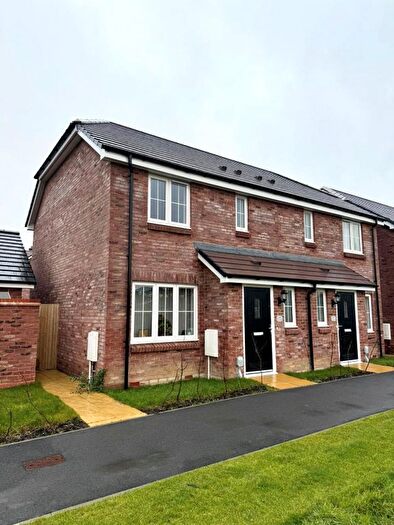 Semi-Detached House To Rent In Crane Gardens, Angmering, Littlehampton, West Sussex, BN16