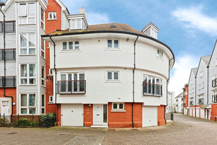 3 Bedroom Town House For Sale In Back Lane, Canterbury, Kent, CT1
