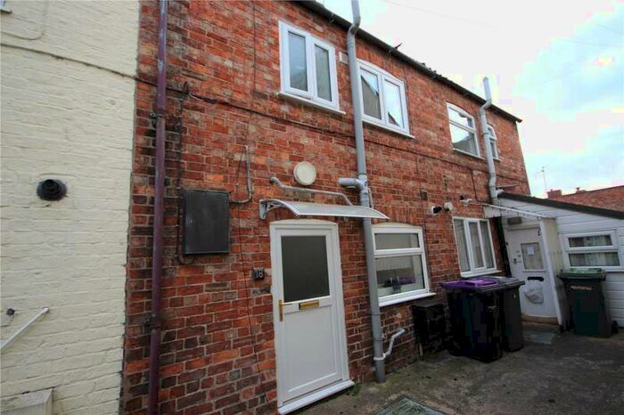 2 Bedroom Terraced House To Rent In Castle Street, Sleaford, Lincolnshire, NG34