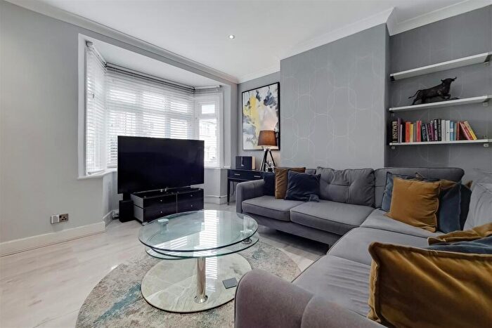 3 Bedroom Terraced House To Rent In Varley Road, Canning Town, E16