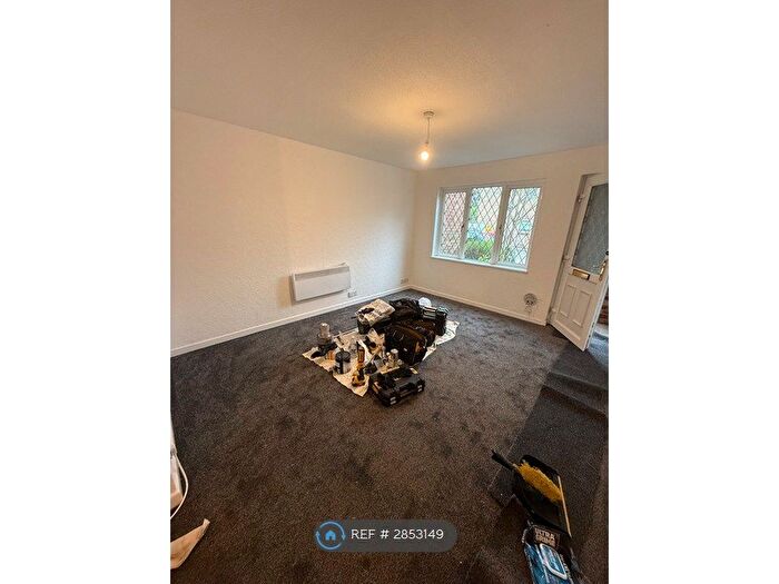 1 Bedroom Maisonette To Rent In Berrydale Road, Hayes, UB4