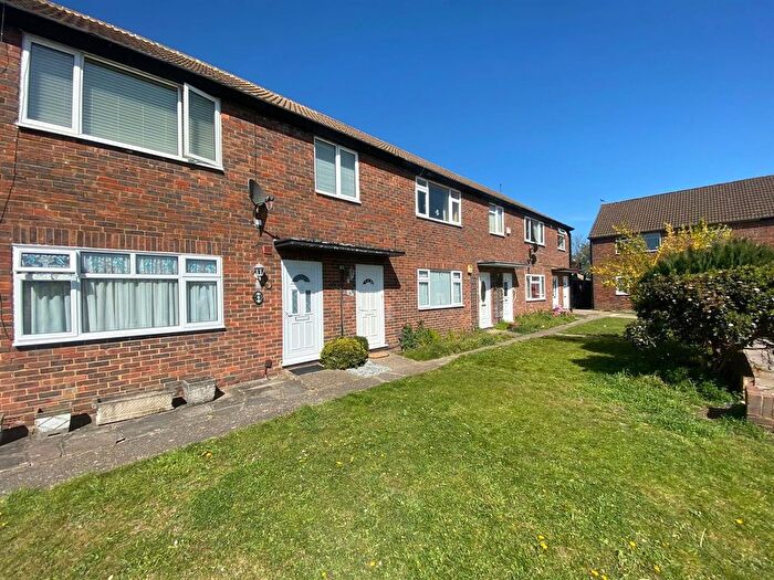 1 Bedroom Maisonette To Rent In Cavendish Close, Hayes, UB4