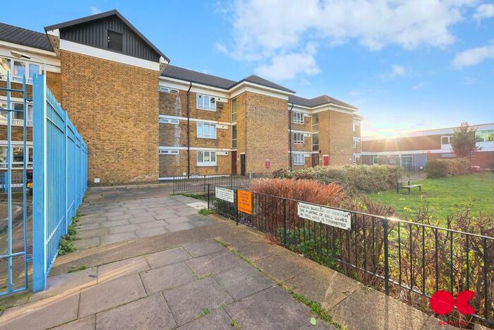 3 Bedroom Maisonette To Rent In Wolffe Gardens, London, E15