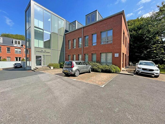 2 Bedroom Flat To Rent In Springfield Avenue, Harrogate, HG1