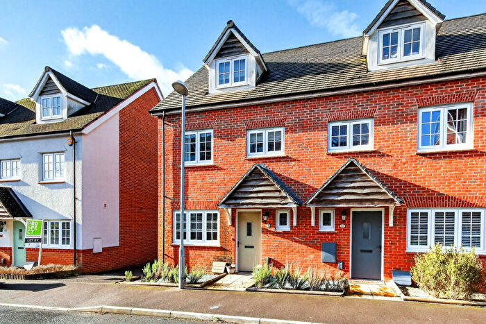 4 Bedroom End Of Terrace House For Sale In Crane Road, Bracknell, RG12
