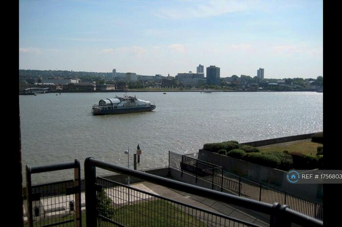 2 Bedroom Flat To Rent In Lowestoft Mews, London, E16