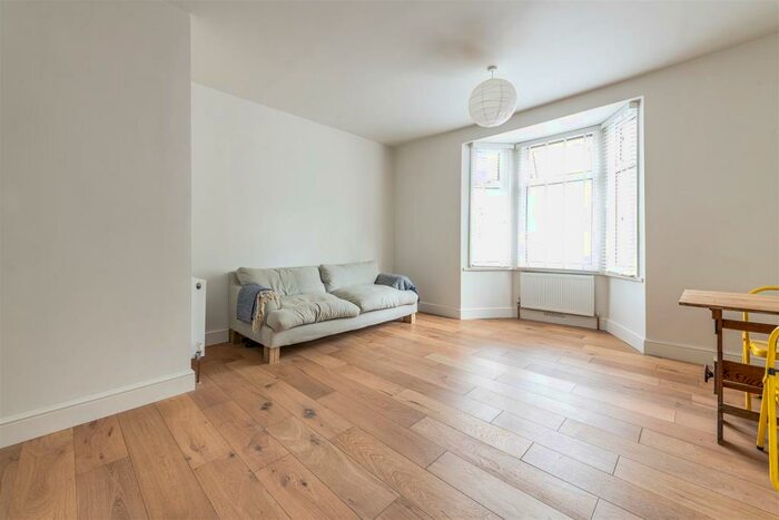 1 Bedroom Flat To Rent In Thorpe Road, Forest Gate, E7