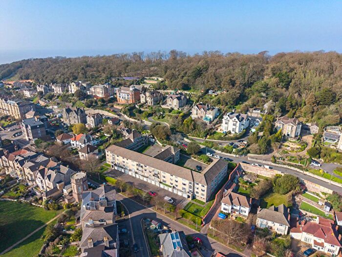 2 Bedroom Flat For Sale In Shrubbery Avenue, Weston-Super-Mare, BS23